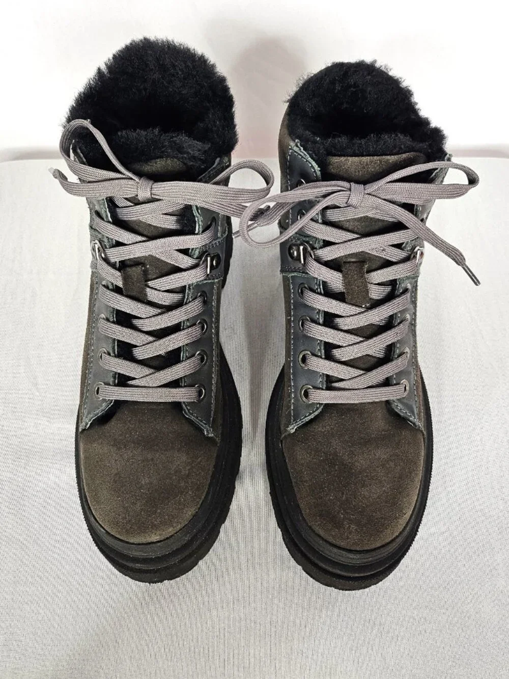 Overland Ronda Shearling Lined Boots | Gray Suede Leather | EU 37 (US 6.5)